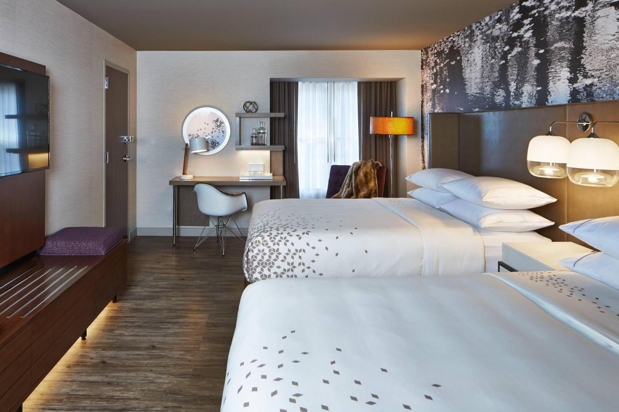 The Del Monte Lodge Renaissance Rochester Hotel & Spa Экстерьер фото